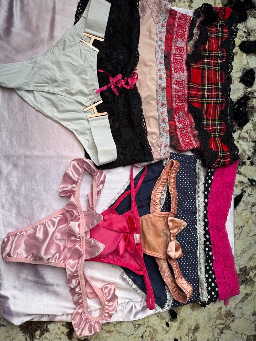Bundle of 10 panties